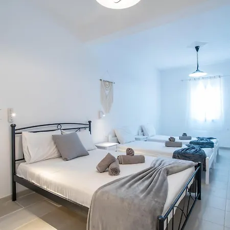 Pleasure Blackbeach 3* Perissa (Santorini)